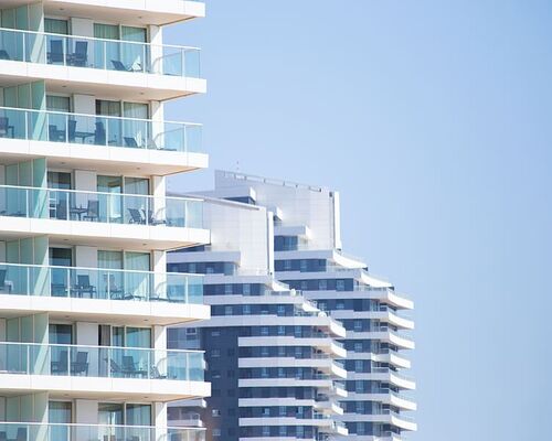 israel-netanya-sky-building
